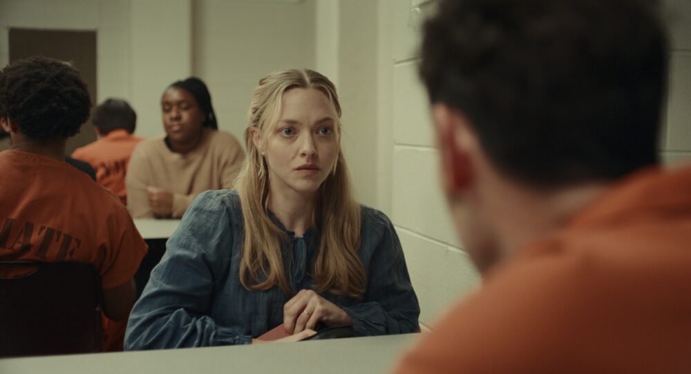 Amanda Seyfried in prison, discussing Wilson Shedd's case.