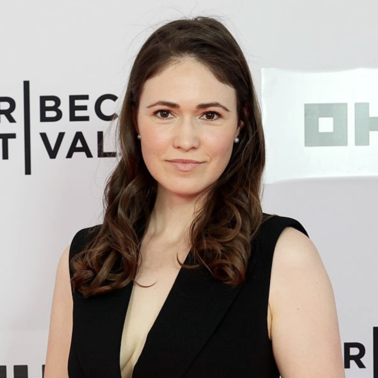 Jana Gallagher at a red carpet event