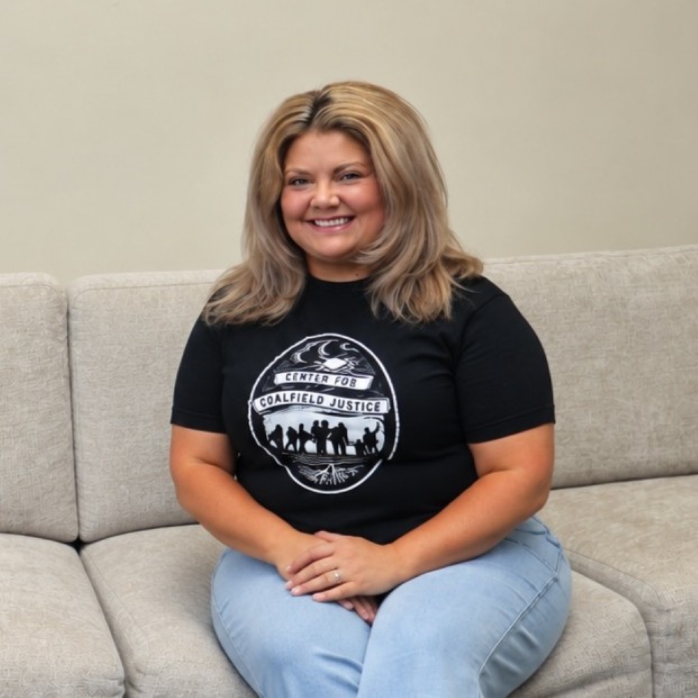 Heaven Sensky-Kirsch in Center for Coalfield Justice t-shirt
